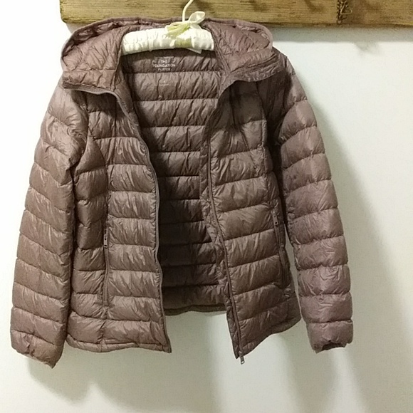 The Foundation Puffer.  The Group by Babaton; packable. - Picture 5 of 12